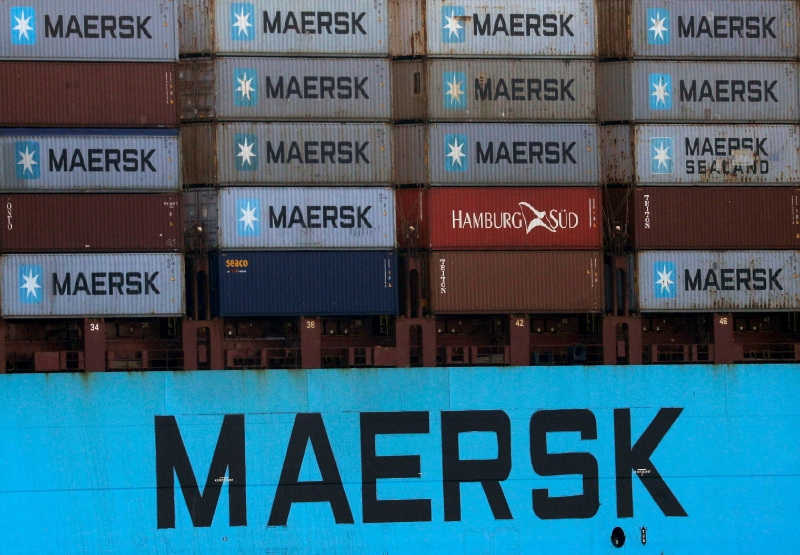 Maersk acelera retorno al canal de Suez, lo que podría rebajar precio de los fletes