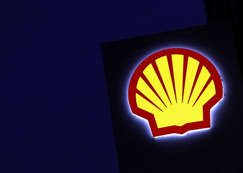 Shell busca salir de yacimiento sirio al-Omar, firmas de EEUU muestran interés en el sector: funcionario