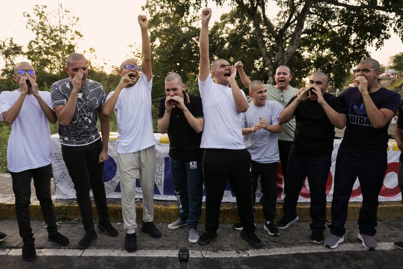 Casi 2.200 personas se han beneficiado de la ley de amnistía venezolana: legislador