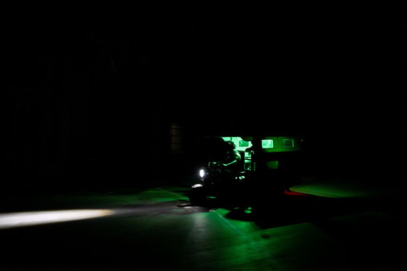 Cuba restablece red eléctrica de forma parcial, pero millones siguen sin energía