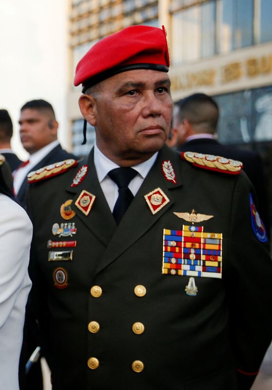 Venezuela nombra nuevo ministro de Defensa tras más de una década