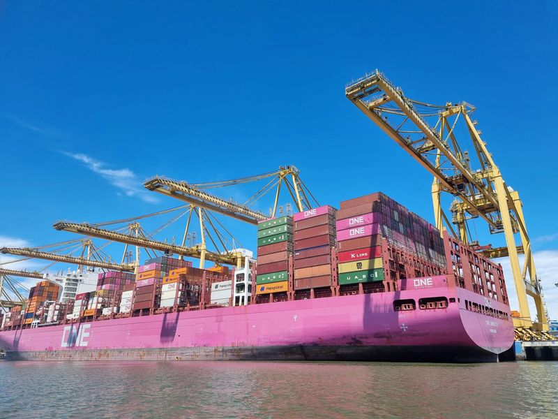 Déficit comercial de Colombia sube en enero