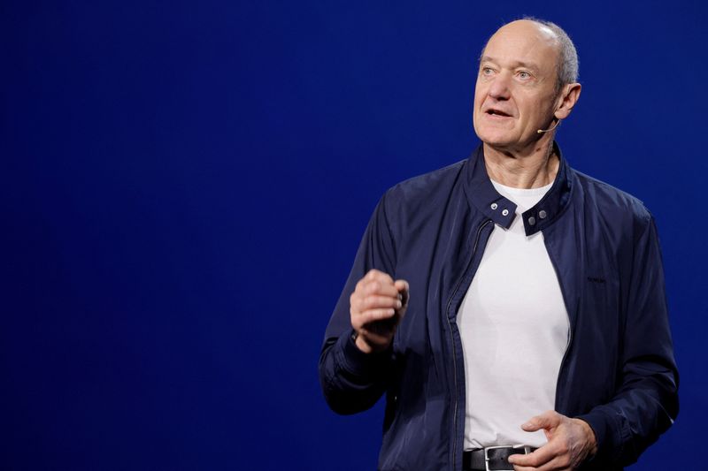 Siemens dice que los clientes están frenando sus inversiones debido a la guerra con Irán