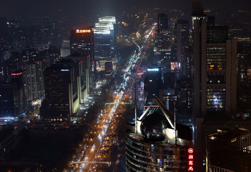 China se dispone a prorrogar la prohibición de exportar combustible: fuentes