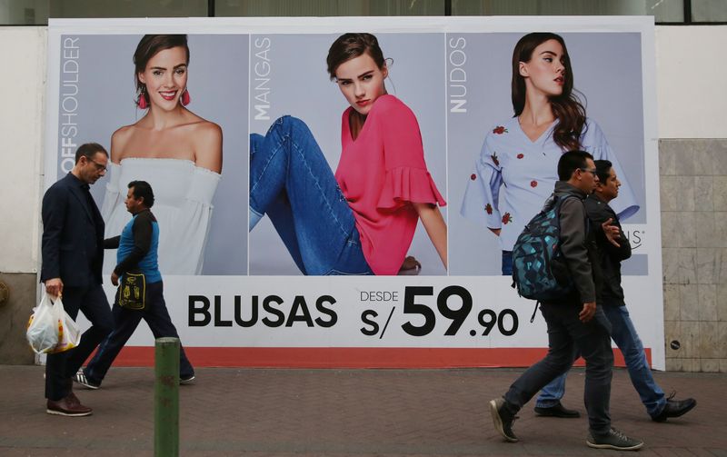 Los precios al consumidor en Perú registran la mayor subida mensual en más de 30 años