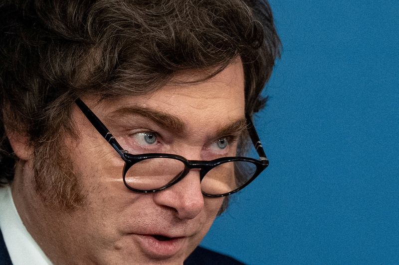 Recaudación tributaria de Argentina sube 26,2% interanual en marzo: gobierno