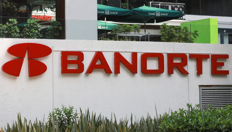 Mexicano Banorte podría no alcanzar objetivo de beneficios para 2025, según su jefe financiero